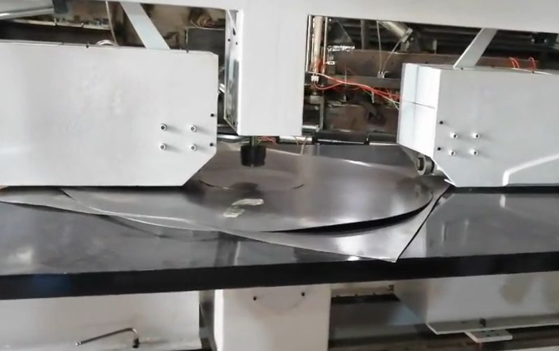 越南定制合作案例，**雙頭剪圓機(jī)